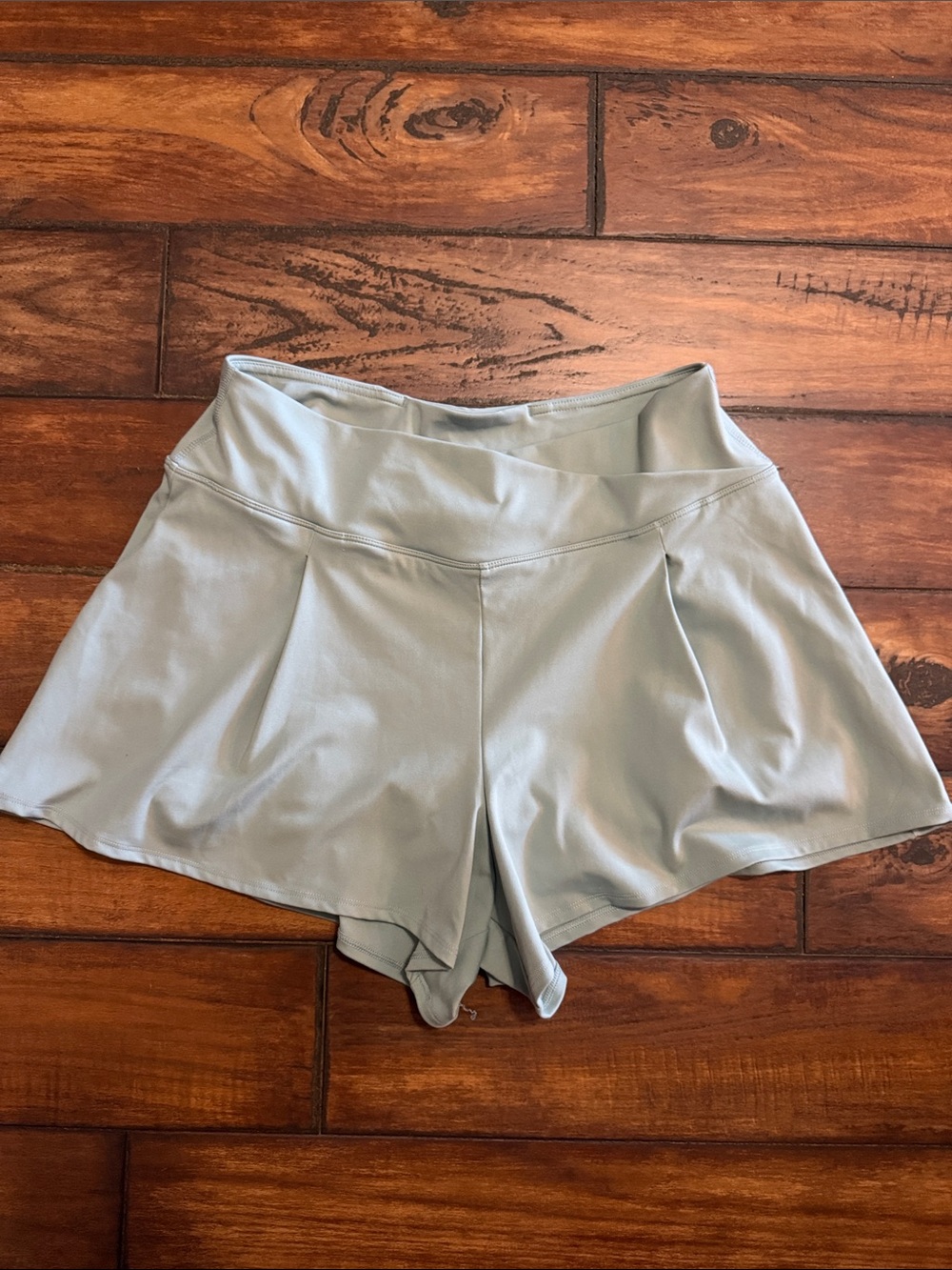 Yogalicious Women's Criss Cross Waist Shorts - Sage Green